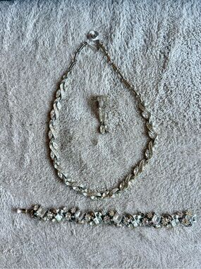 Elegant Vintage Silver Tone Costume Jewelry Set